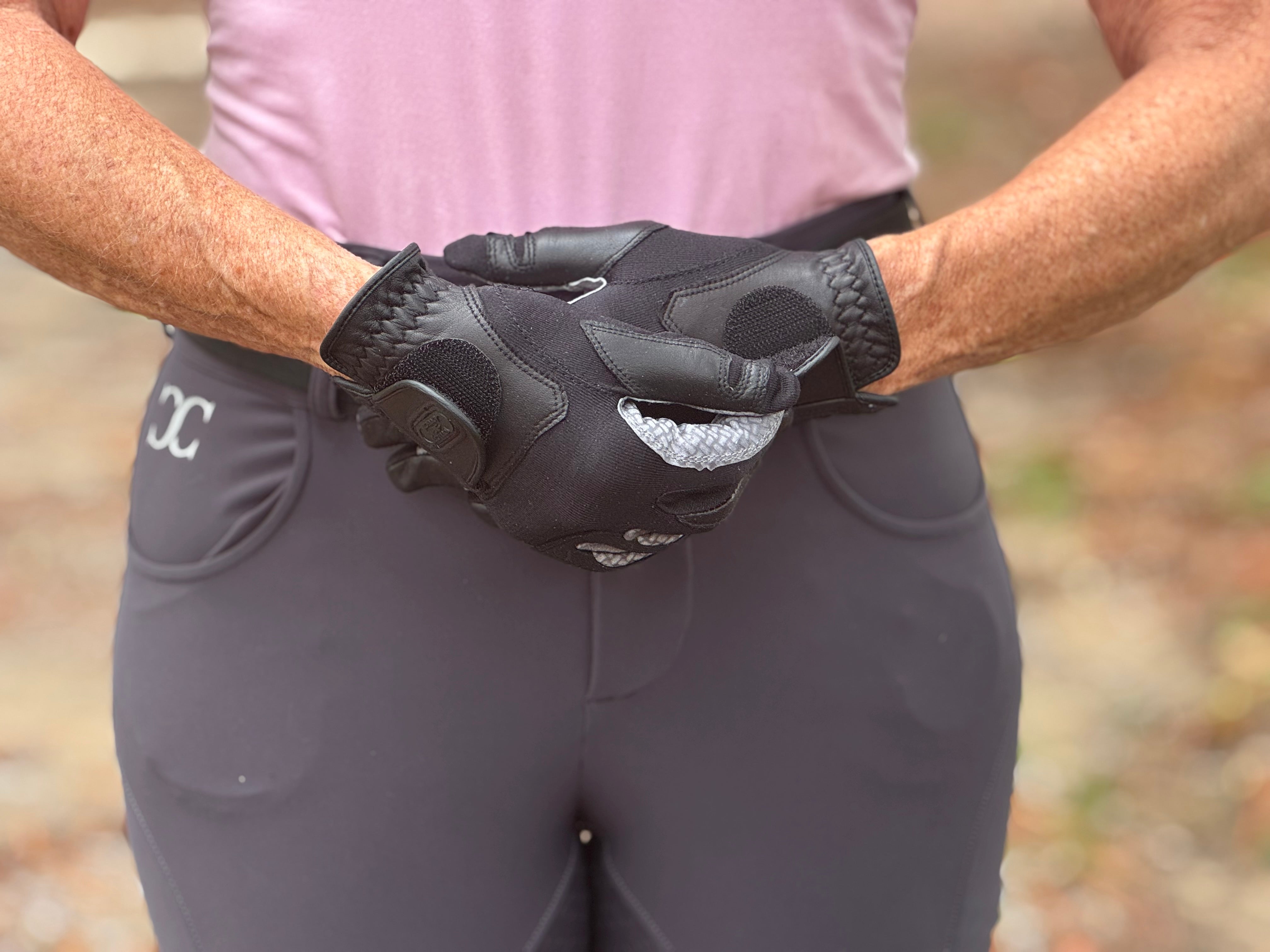 Oil-Tac Coppertech Leather Premium Riding Glove in Black - Equine Exchange Tack Shop