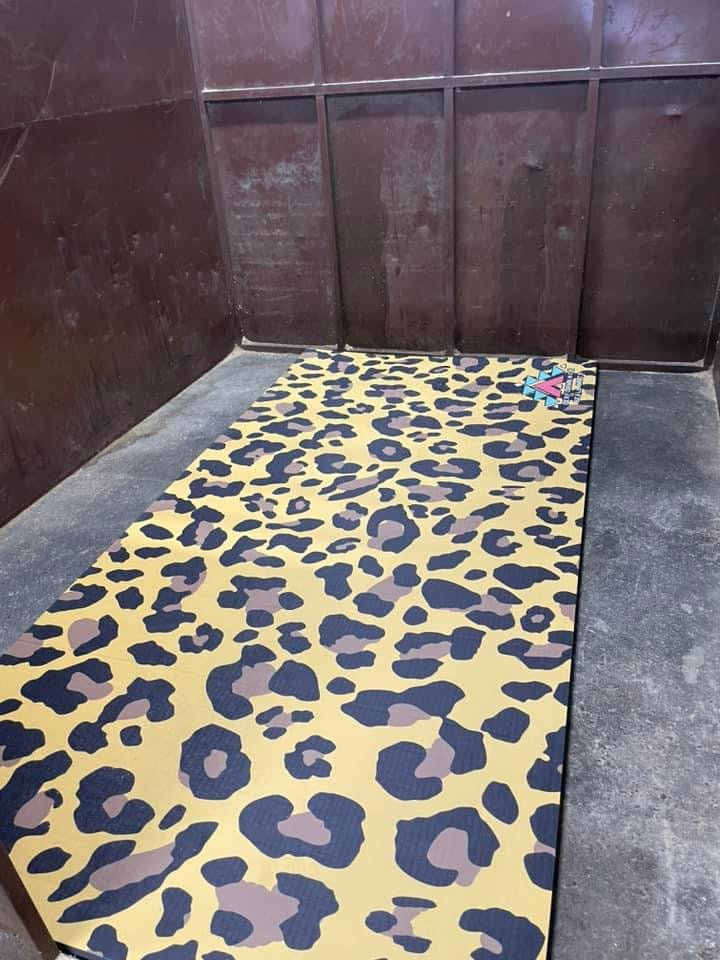 5x10ft Leopard Stall Mat - Equine Exchange Tack Shop