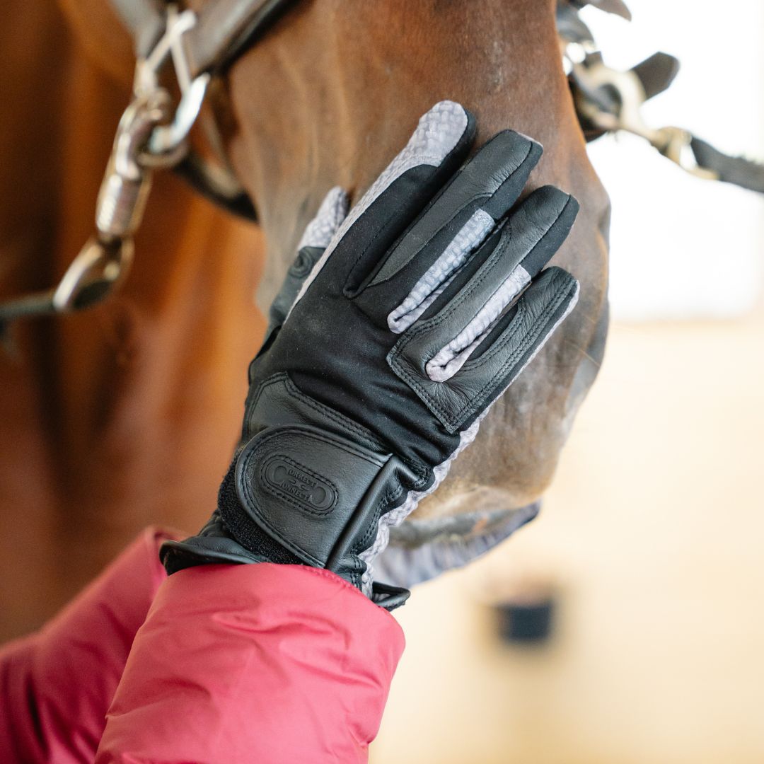Winter Oil-Tac Copper Tech™️ Compression Glove - Equine Exchange Tack Shop