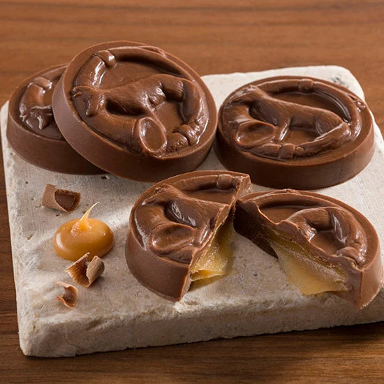 Fox Trot Chocolate Gable Box - 6 pc.