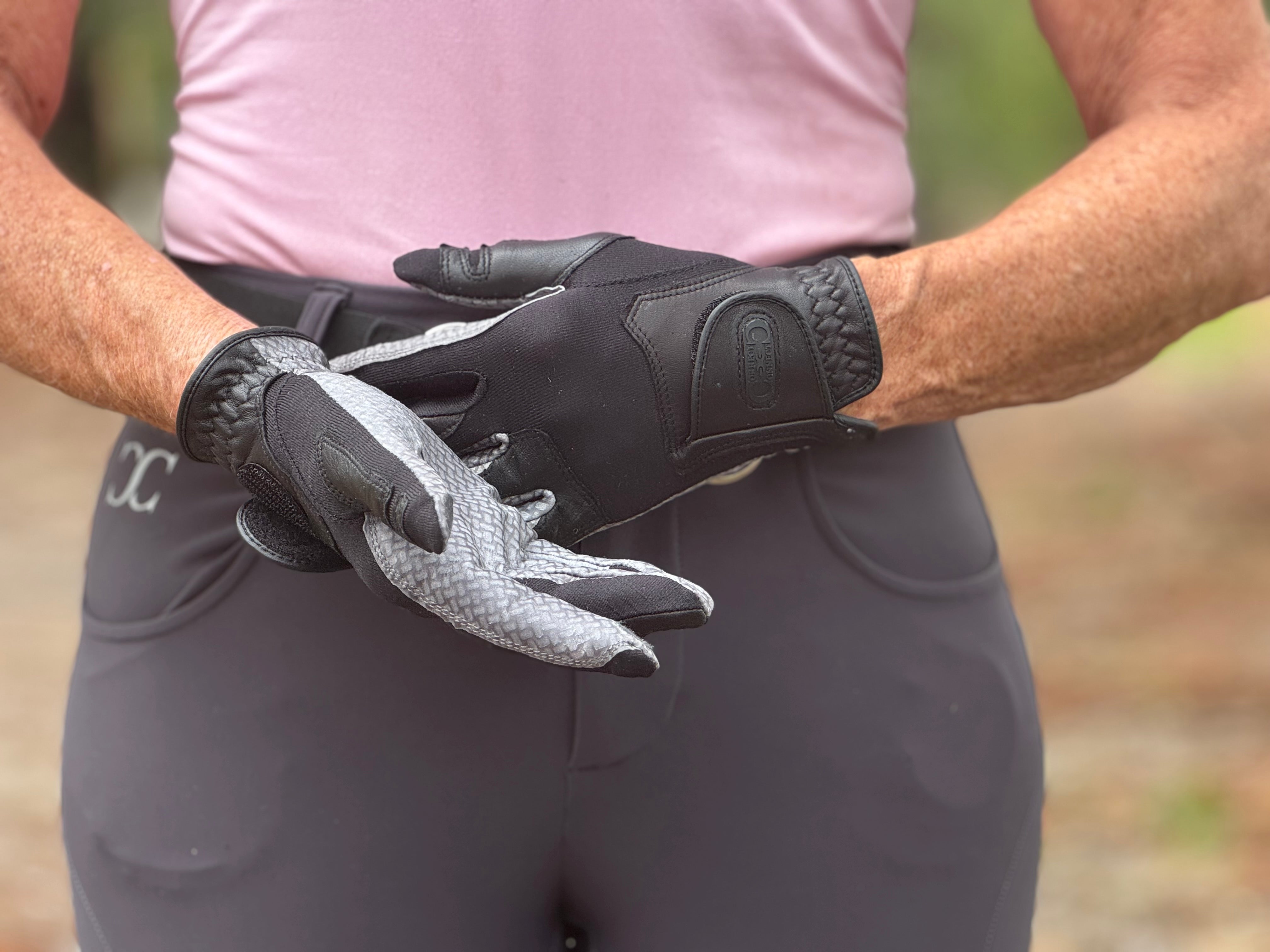 Oil-Tac Coppertech Leather Premium Riding Glove in Black - Equine Exchange Tack Shop