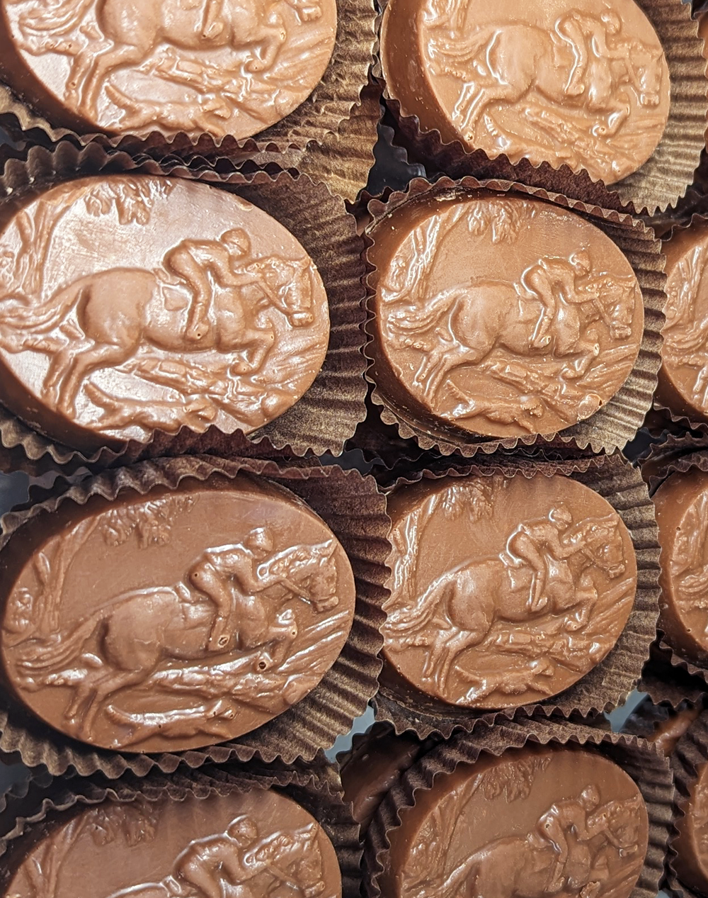 Milk Chocolate Hunt Assortment 16 pcs - Equine Exchange Tack Shop