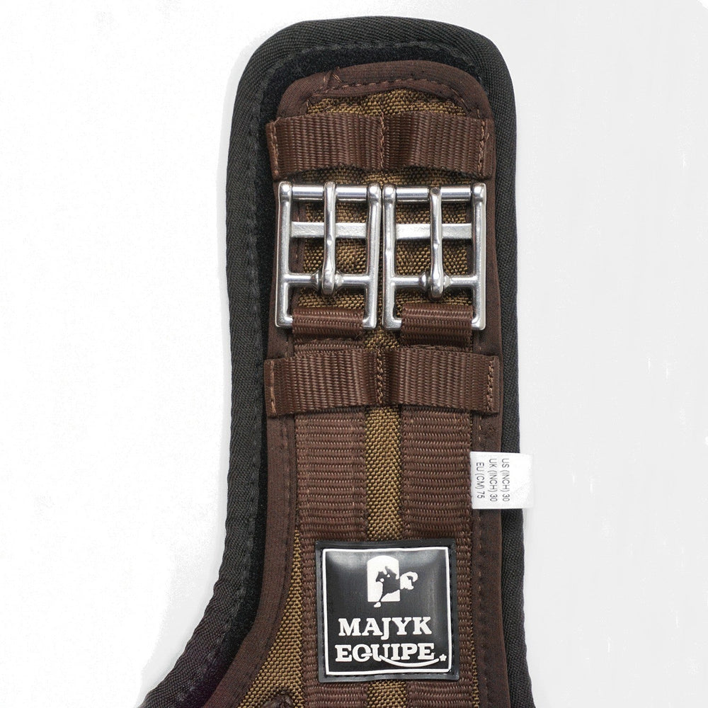 Close-up of Majyk Equipe 'Superhorse' monoflap girth with a neoprene-free liner in brown.