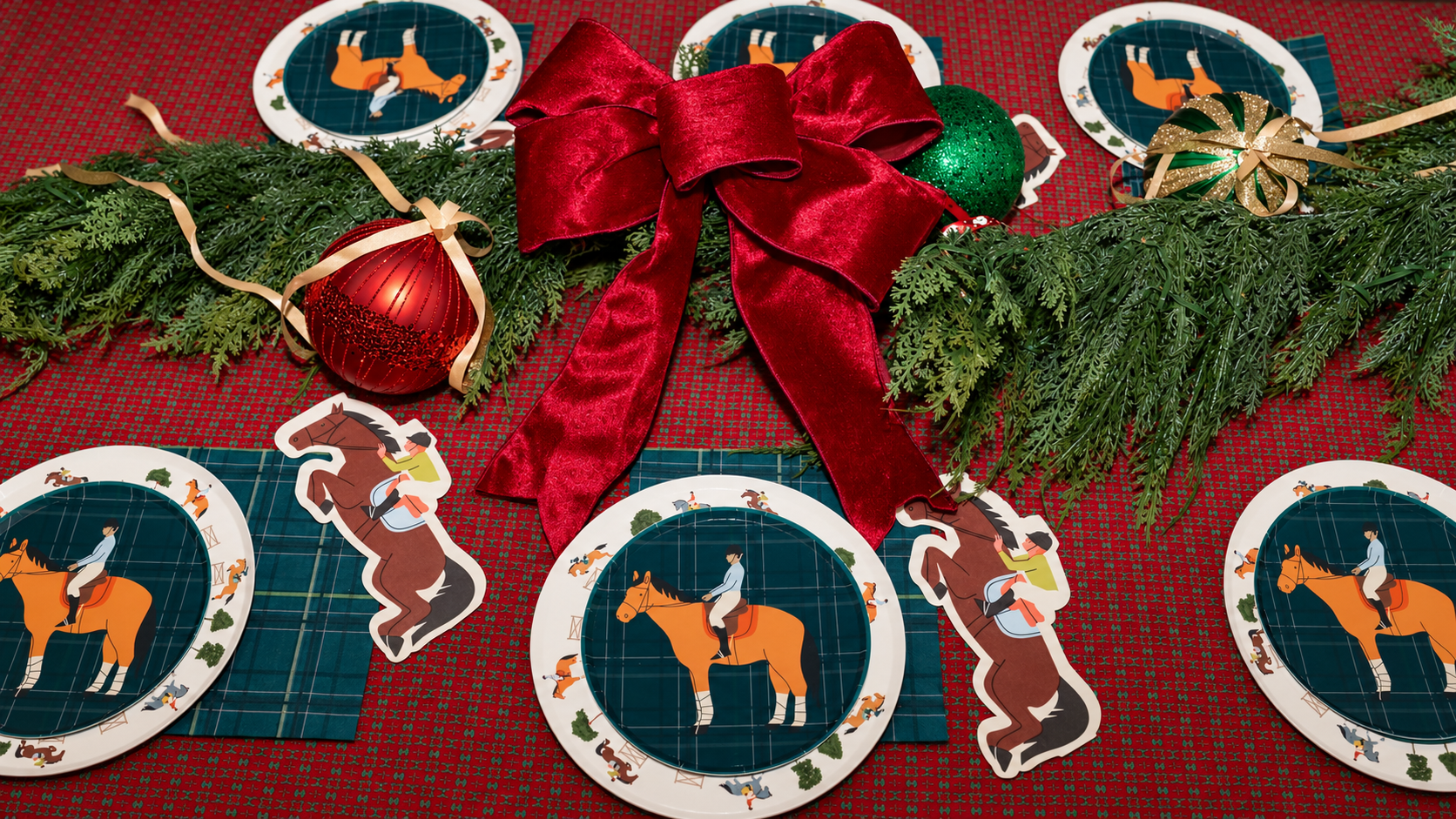 Equestrian Horse Riding Paper Dinner Plates (9 Inch) | Hunter Jumper Party Theme | Eco-Friendly, Recyclable Horse Party Plates for Kids & Adults (x 12)