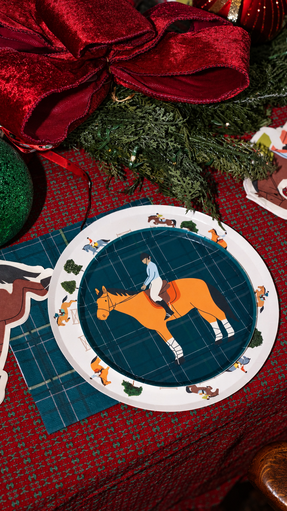 Equestrian Horse Dessert Plates (7 Inch) | Horse Party Supplies | Recyclable Paper Plates for Horse Lovers, Pony Party, Kids & Adults (x 12)