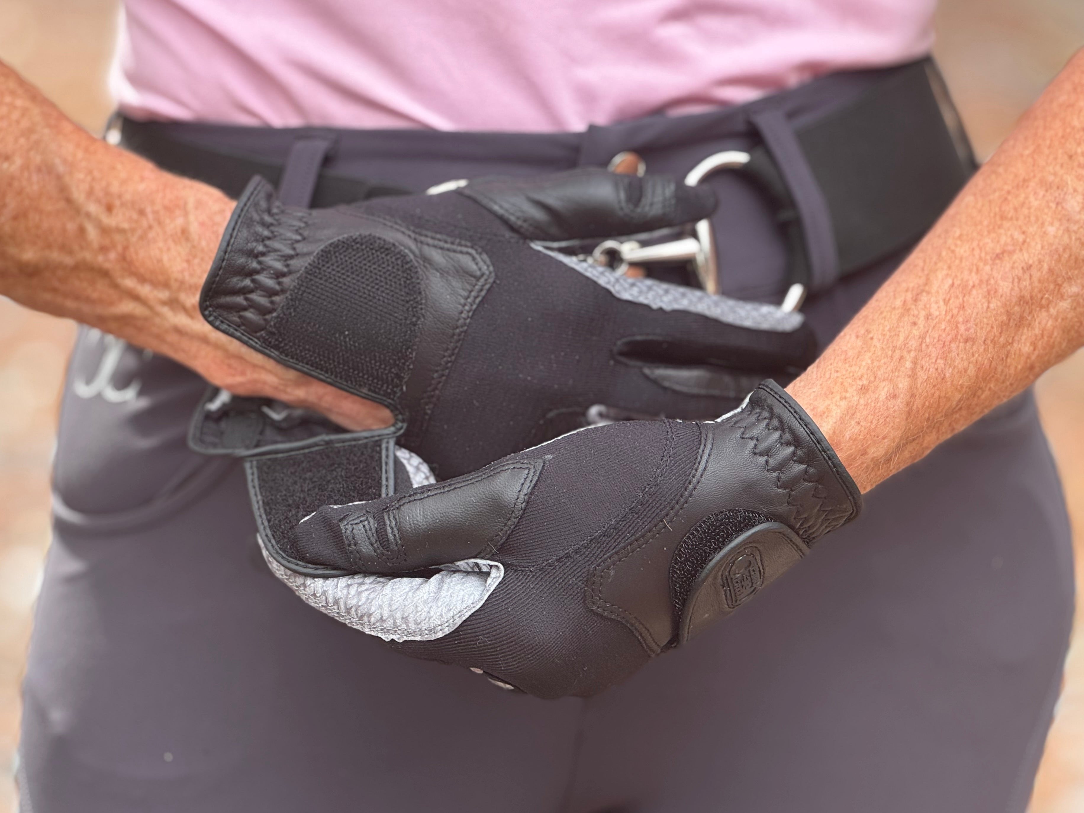 Oil-Tac Coppertech Leather Premium Riding Glove in Black - Equine Exchange Tack Shop
