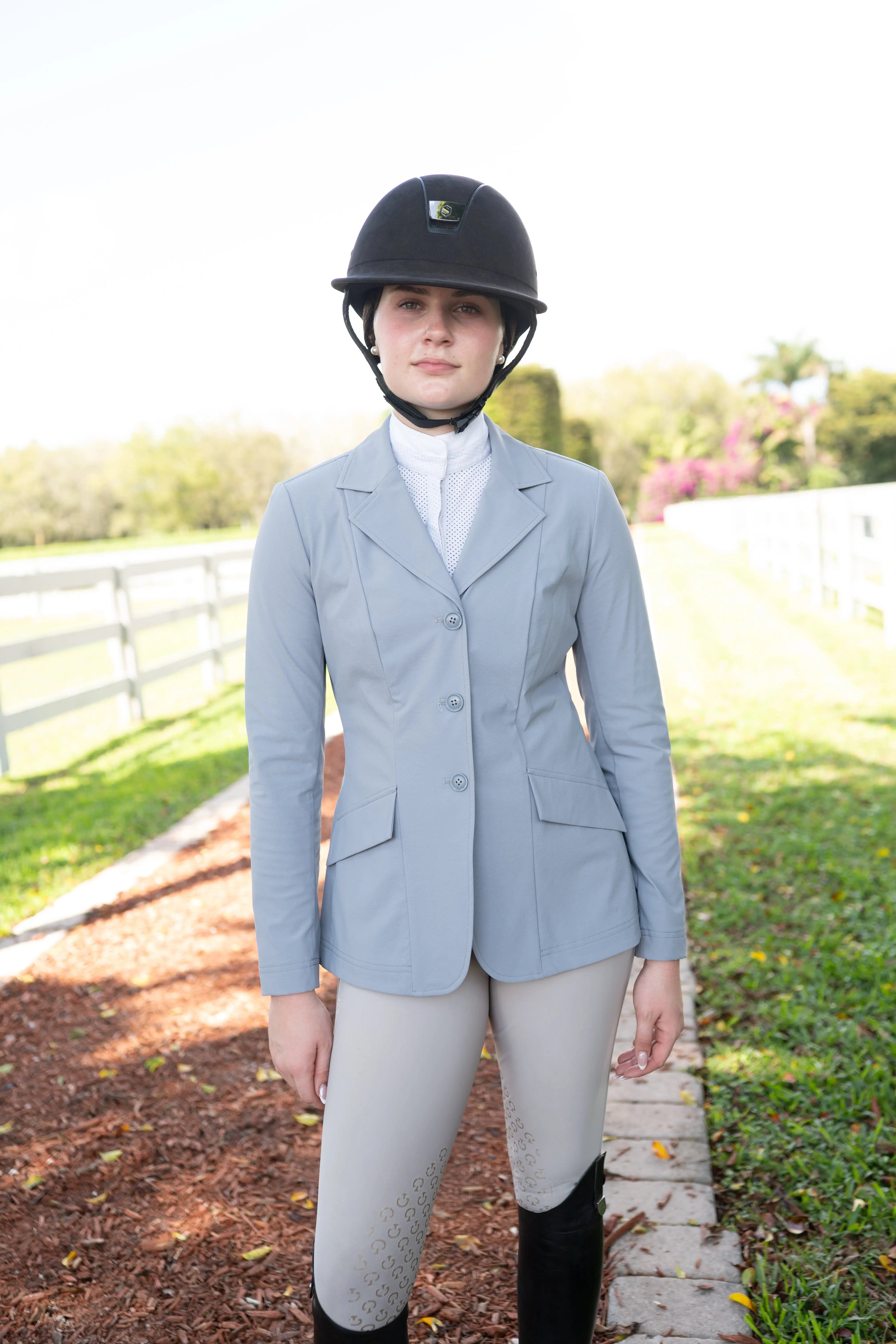 Grand Prix Ladies EQJ 3 Button Show Coat -