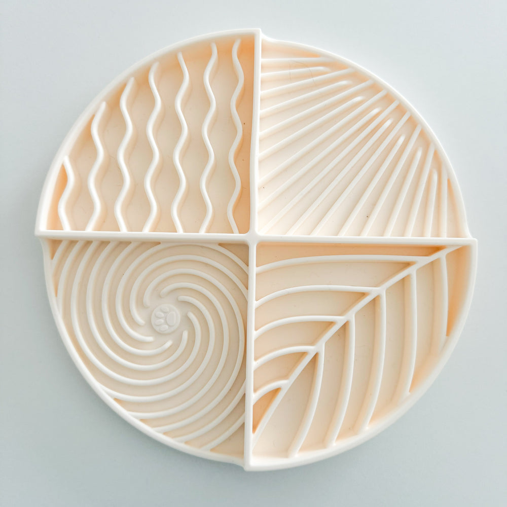 Lick Mat Circle - Equine Exchange Tack Shop