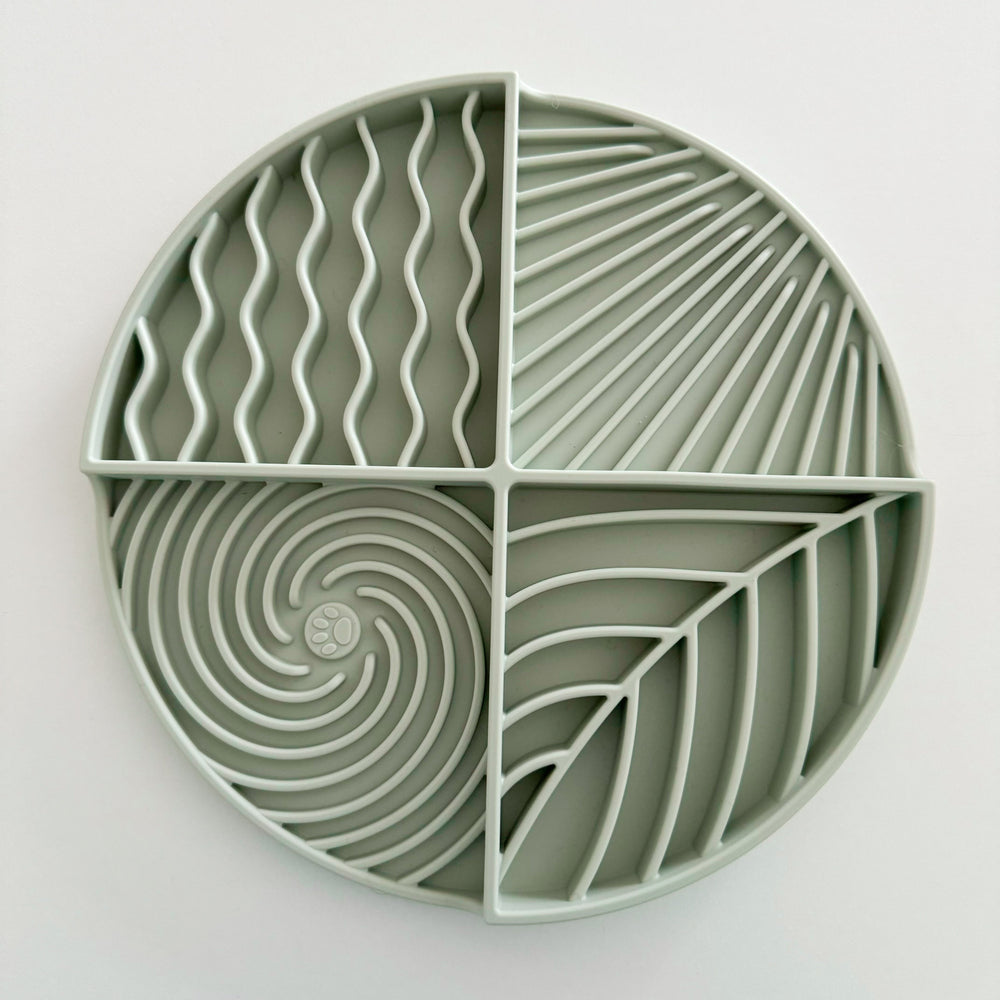 Lick Mat Circle - Equine Exchange Tack Shop