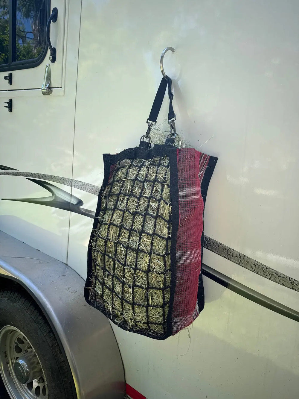 Deluxe Slow Feed Hay Bag - 1 Flake - Equine Exchange Tack Shop