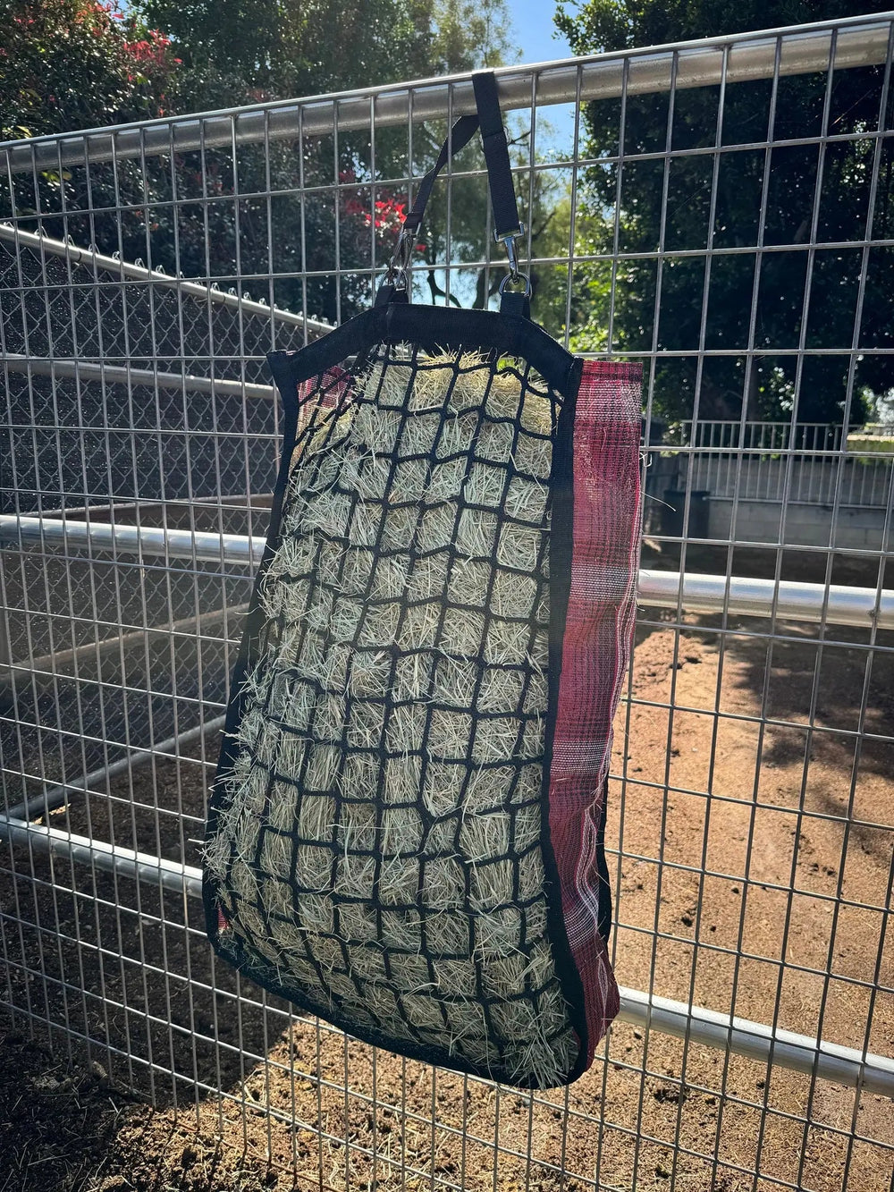 Deluxe Slow Feed Hay Bag - 2 Flake - Equine Exchange Tack Shop