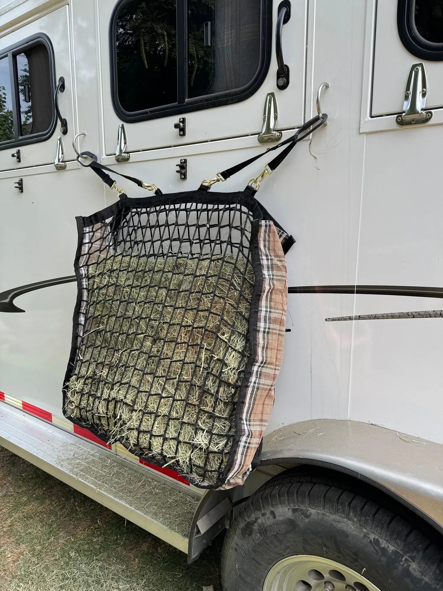 Slow Feed Hay Bag - 4 Flake - Equine Exchange Tack Shop