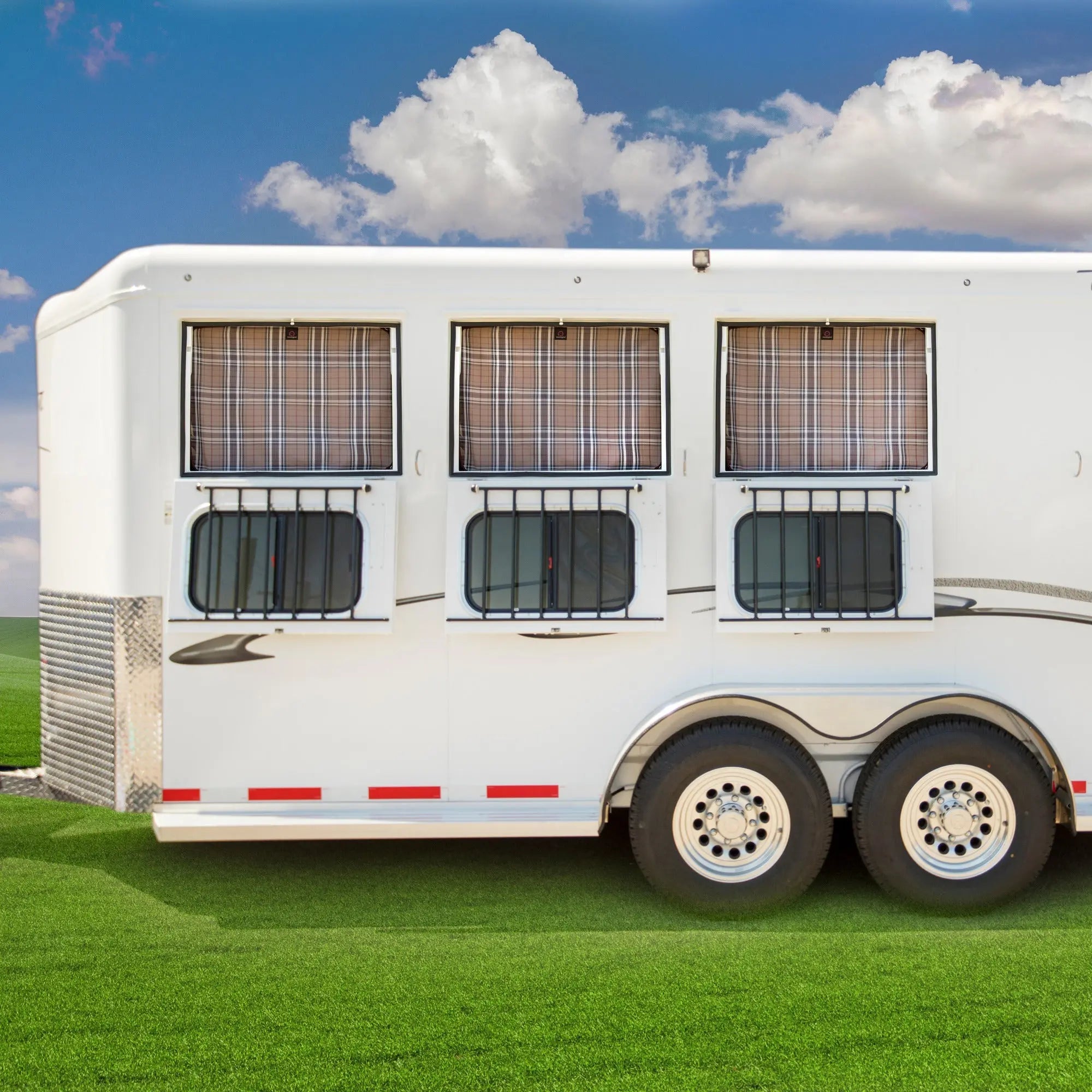 Trailer Screen - Equine Exchange Tack Shop