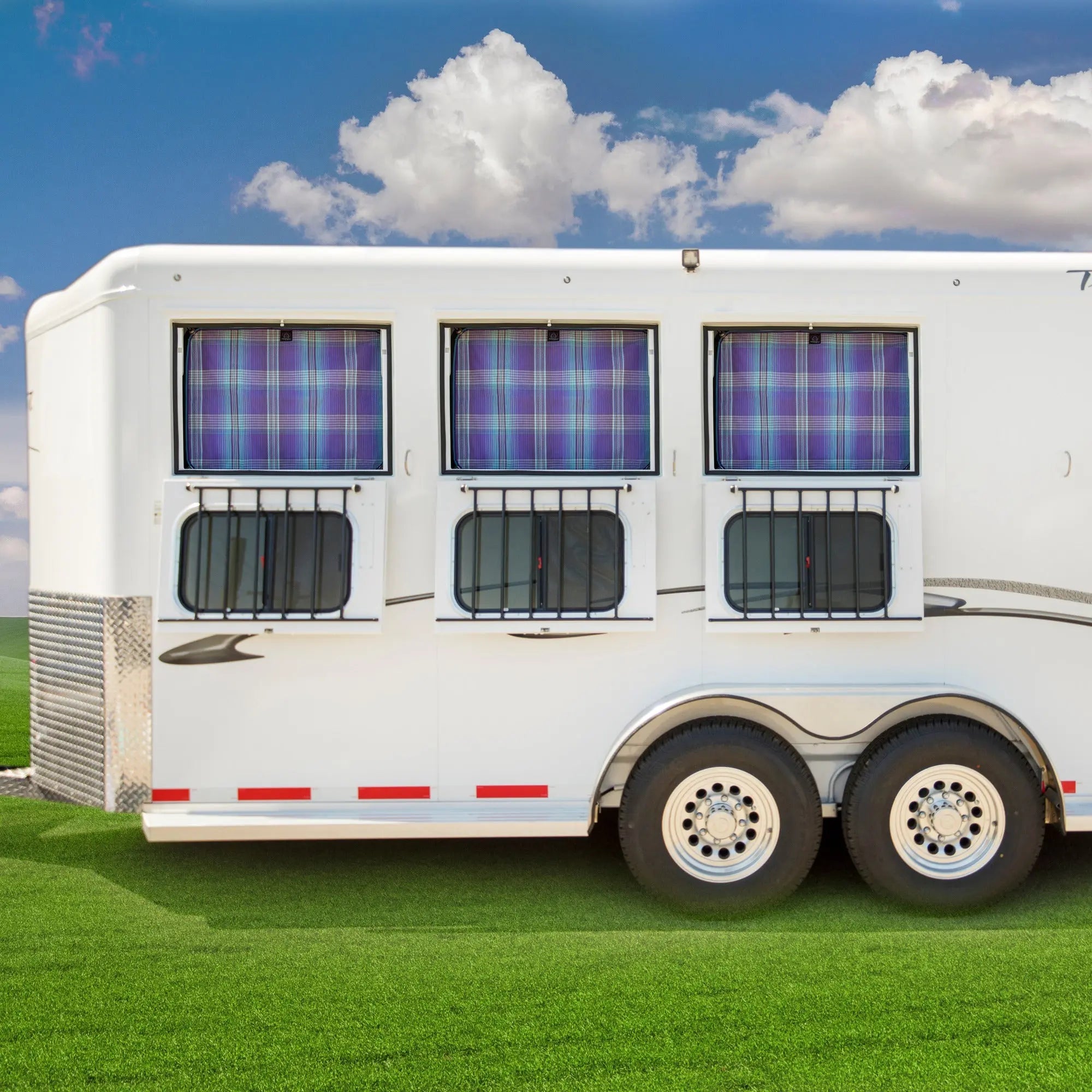 Trailer Screen - Equine Exchange Tack Shop