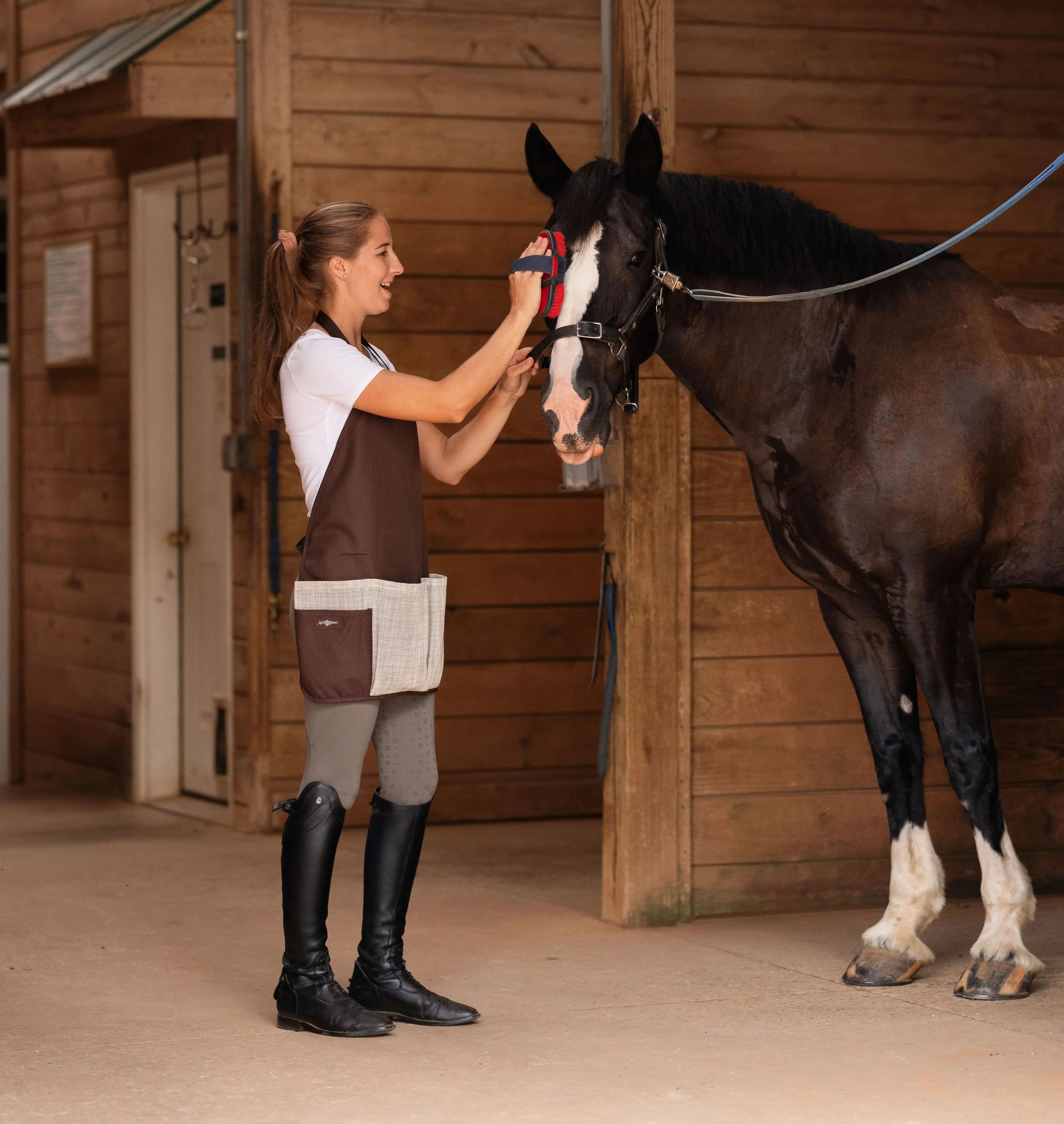Grooming Apron - Equine Exchange Tack Shop