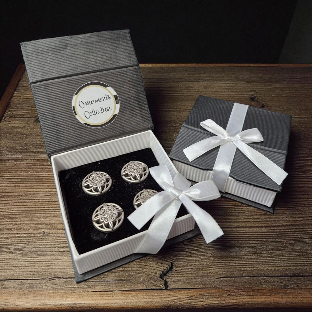 Ornaments Collection Magnetic Number Holders - CLEARANCE - Equine Exchange Tack Shop