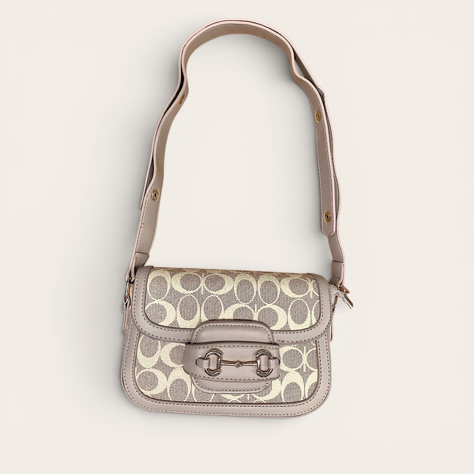 Eggbutt Bit Purse