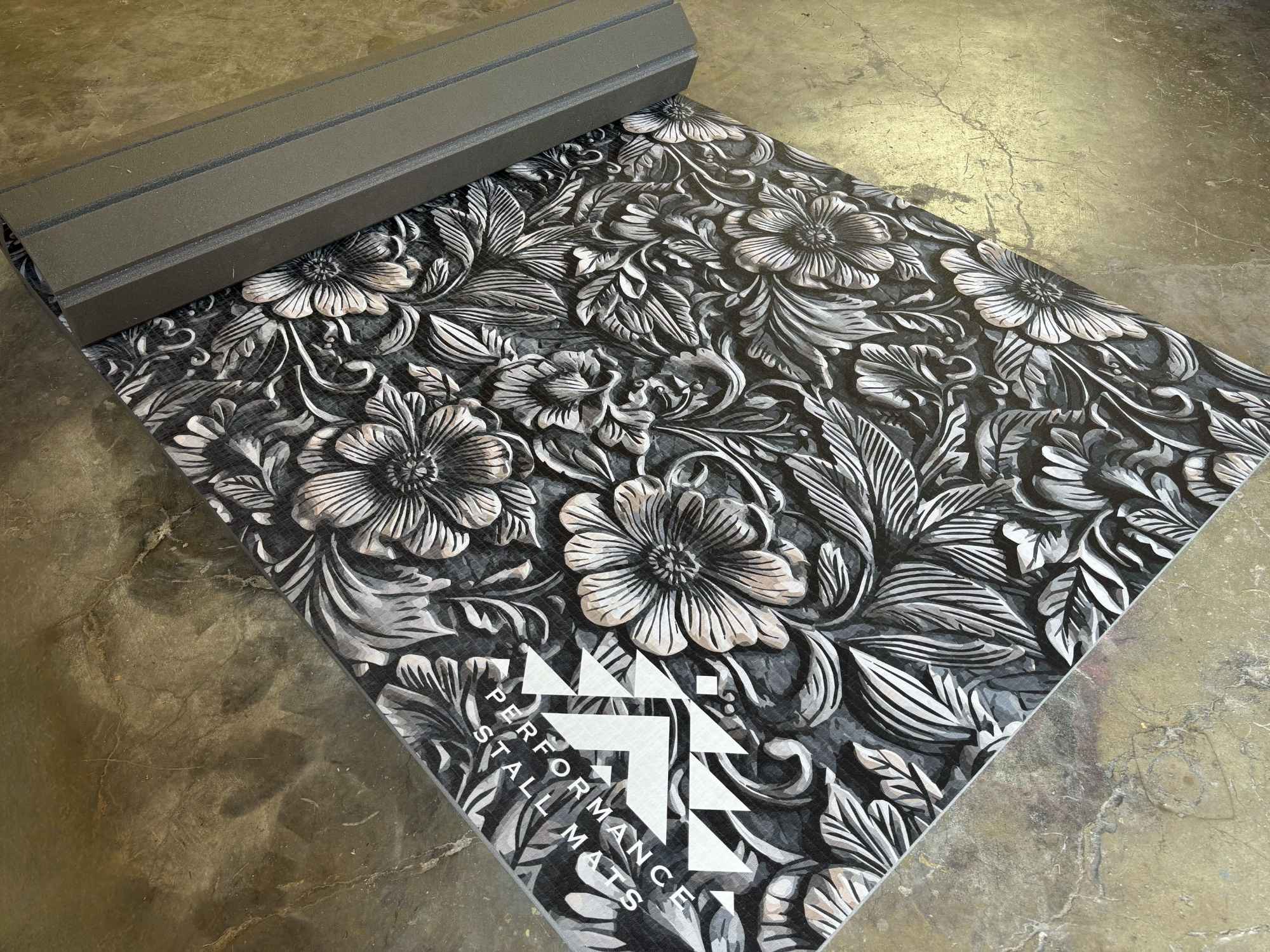 Portable Stall Mat Leather Tooled Design 5x10 - Equine Exchange Tack Shop