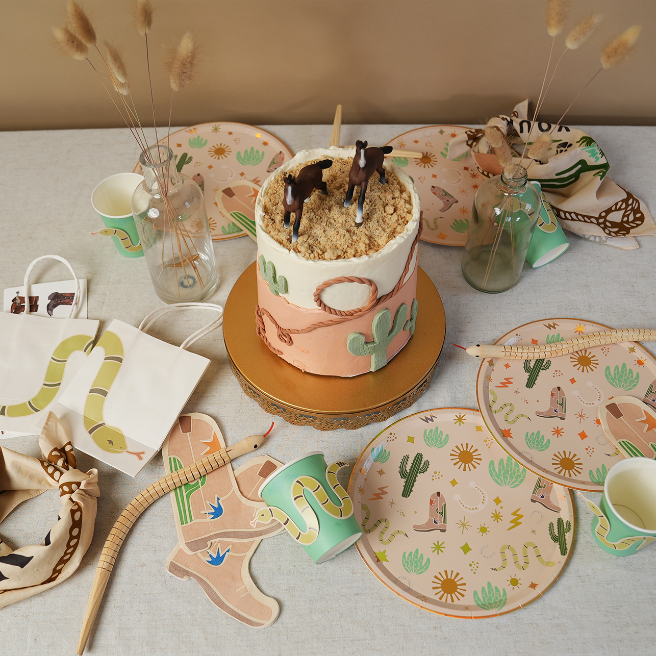 Western Boot Napkins – Cowboy Party Table Napkins (x 12)