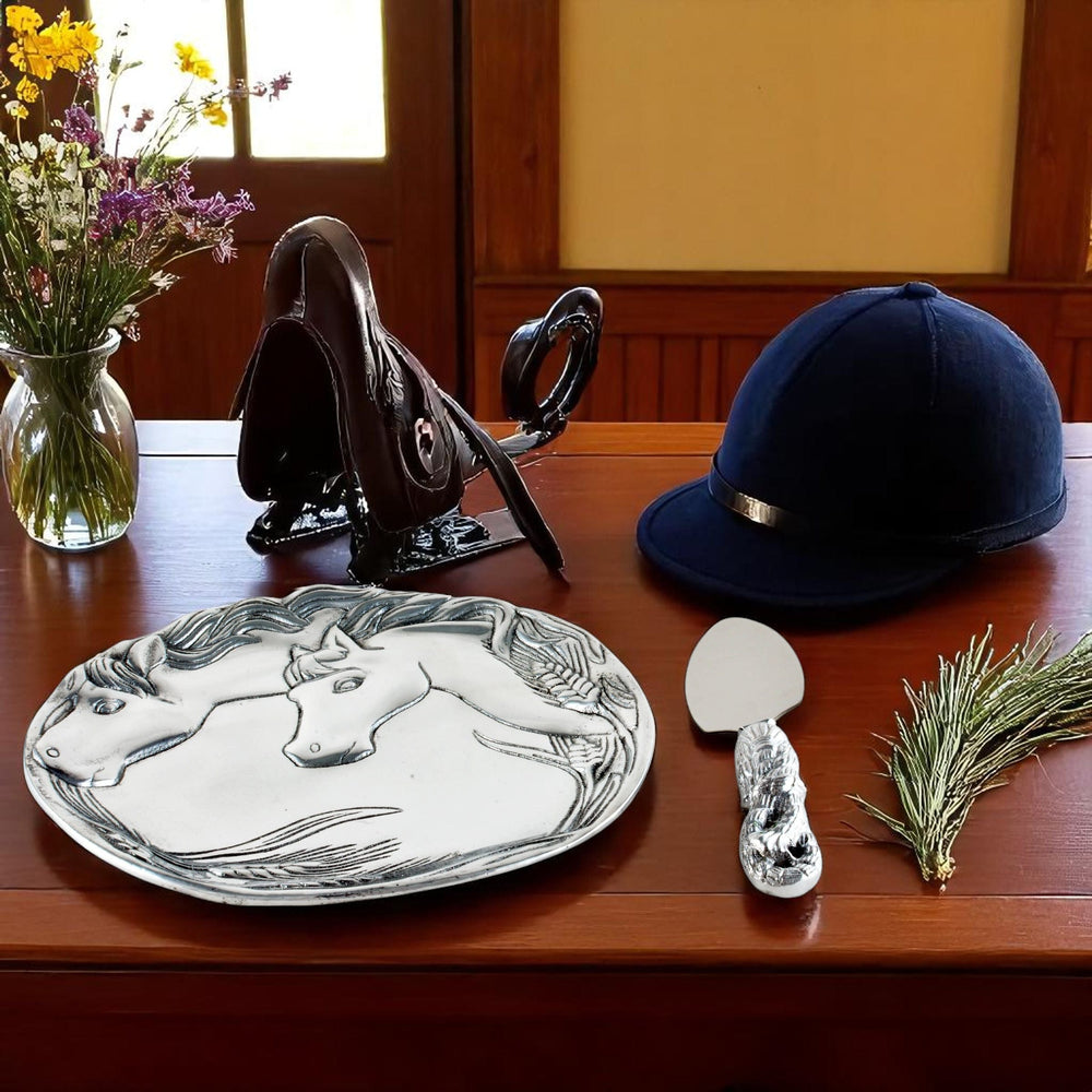Horse Plate with Server - Equine Exchange Tack Shop