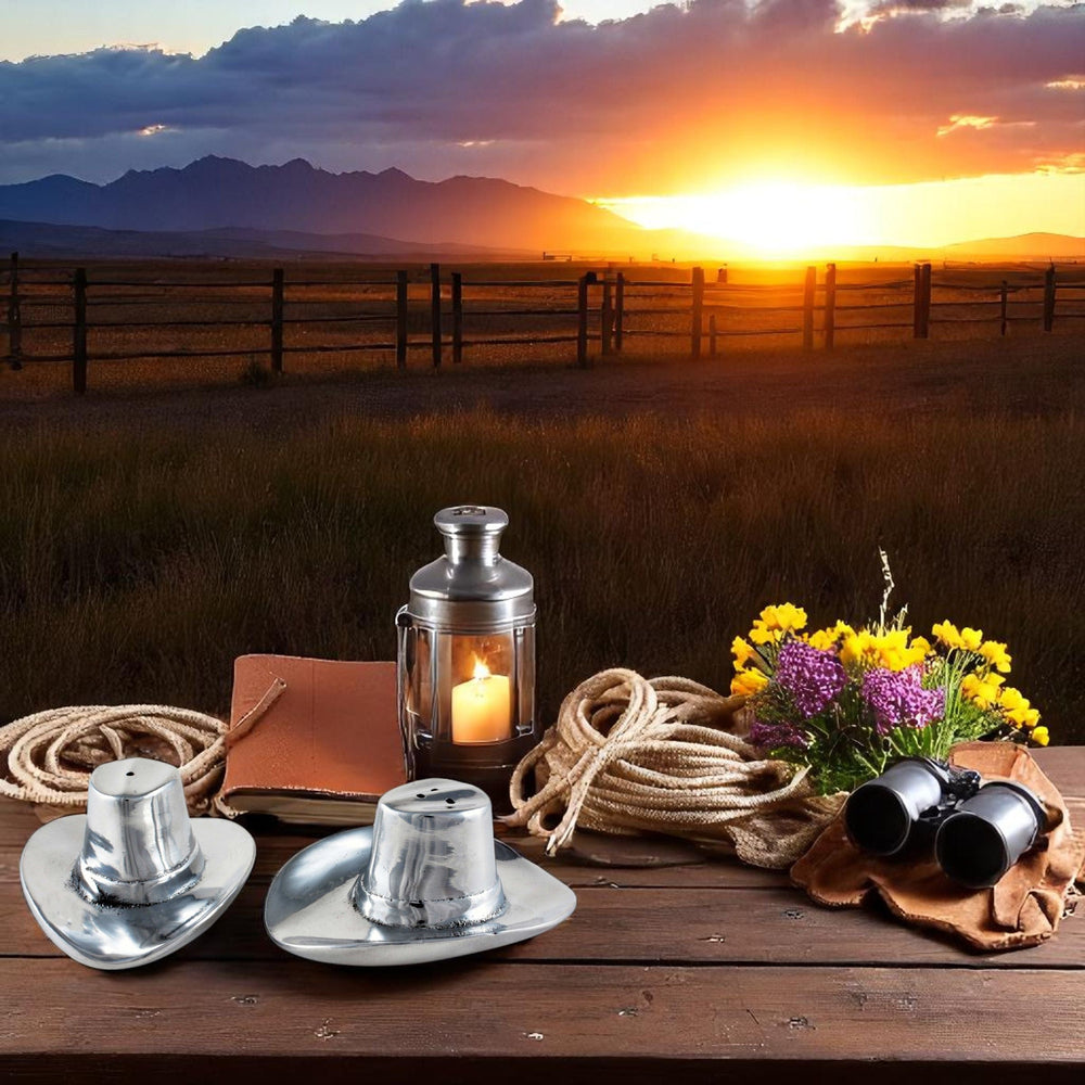 Cowboy Hat Salt and Pepper Set - Equine Exchange Tack Shop
