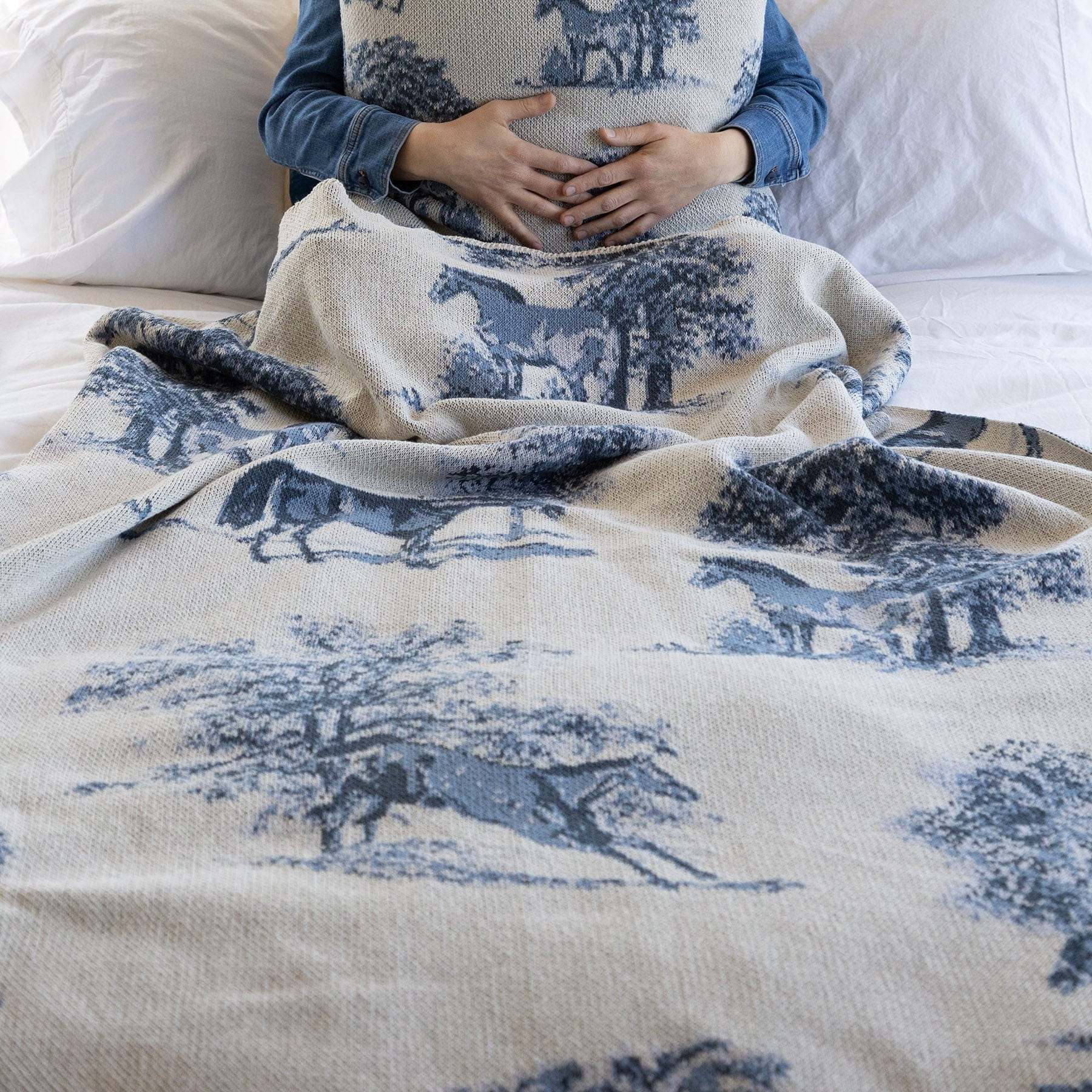 Cotton Sustainable Knit Throw Blanket - Equestrian Toile  