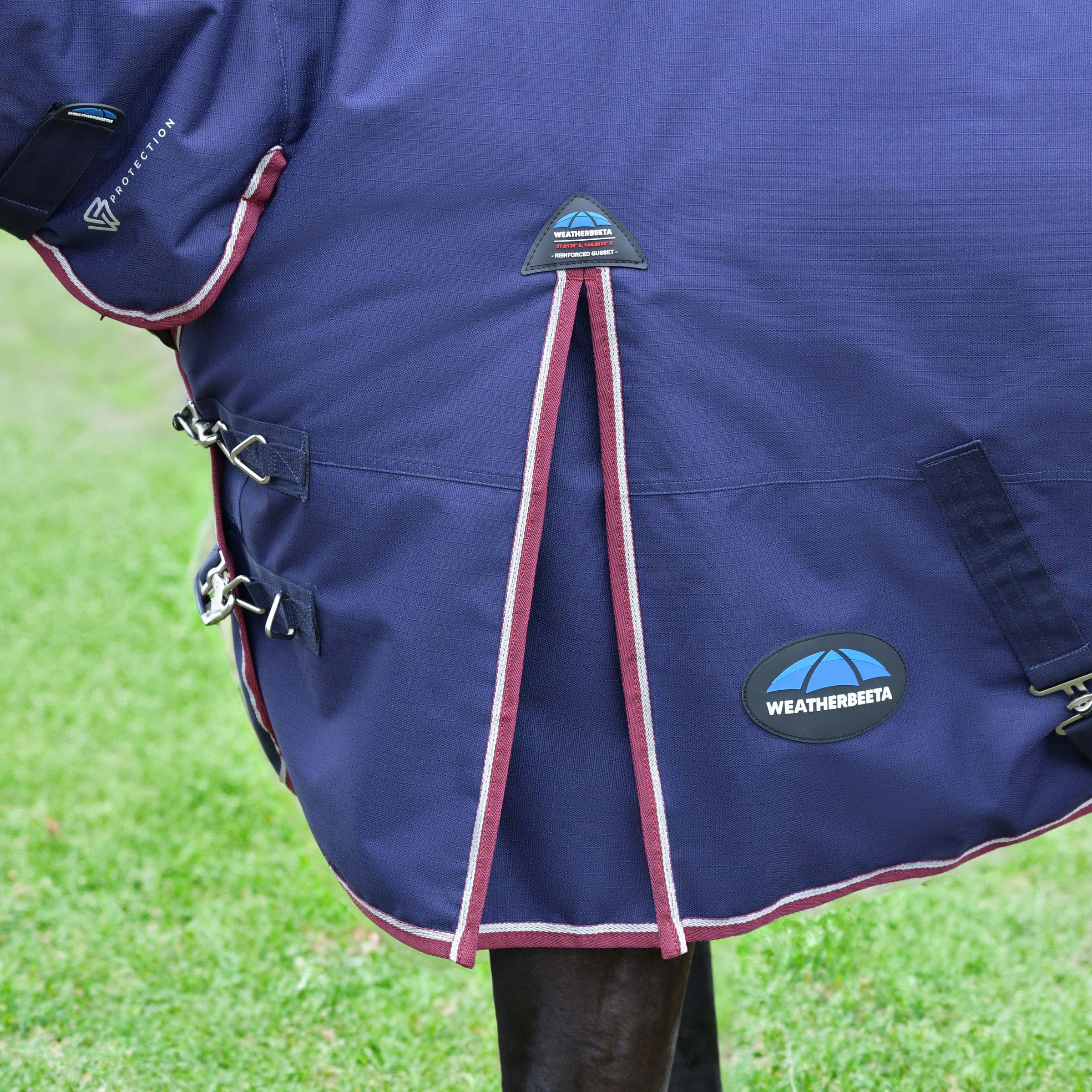 image_addtnl_3 - Navy/Burgundy - WeatherBeeta ComFiTec Essential Turnout Combo 360g - .jpg