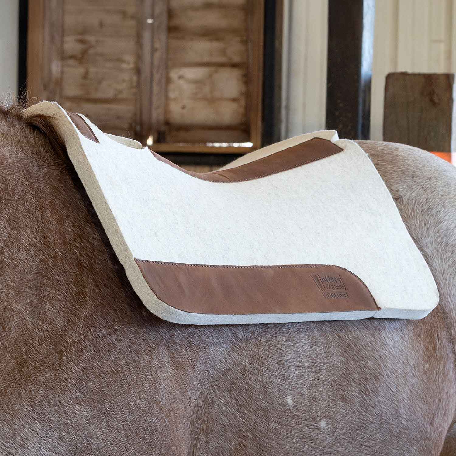 WoolLuxe 100% Wool Western Saddle Pad – Cushioned, Breathable, and Shock-Absorbing