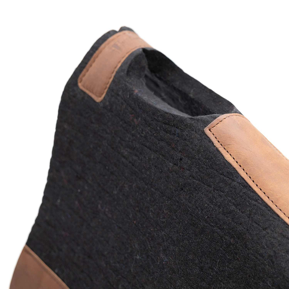WoolLuxe 100% Wool Western Saddle Pad – Cushioned, Breathable, and Shock-Absorbing