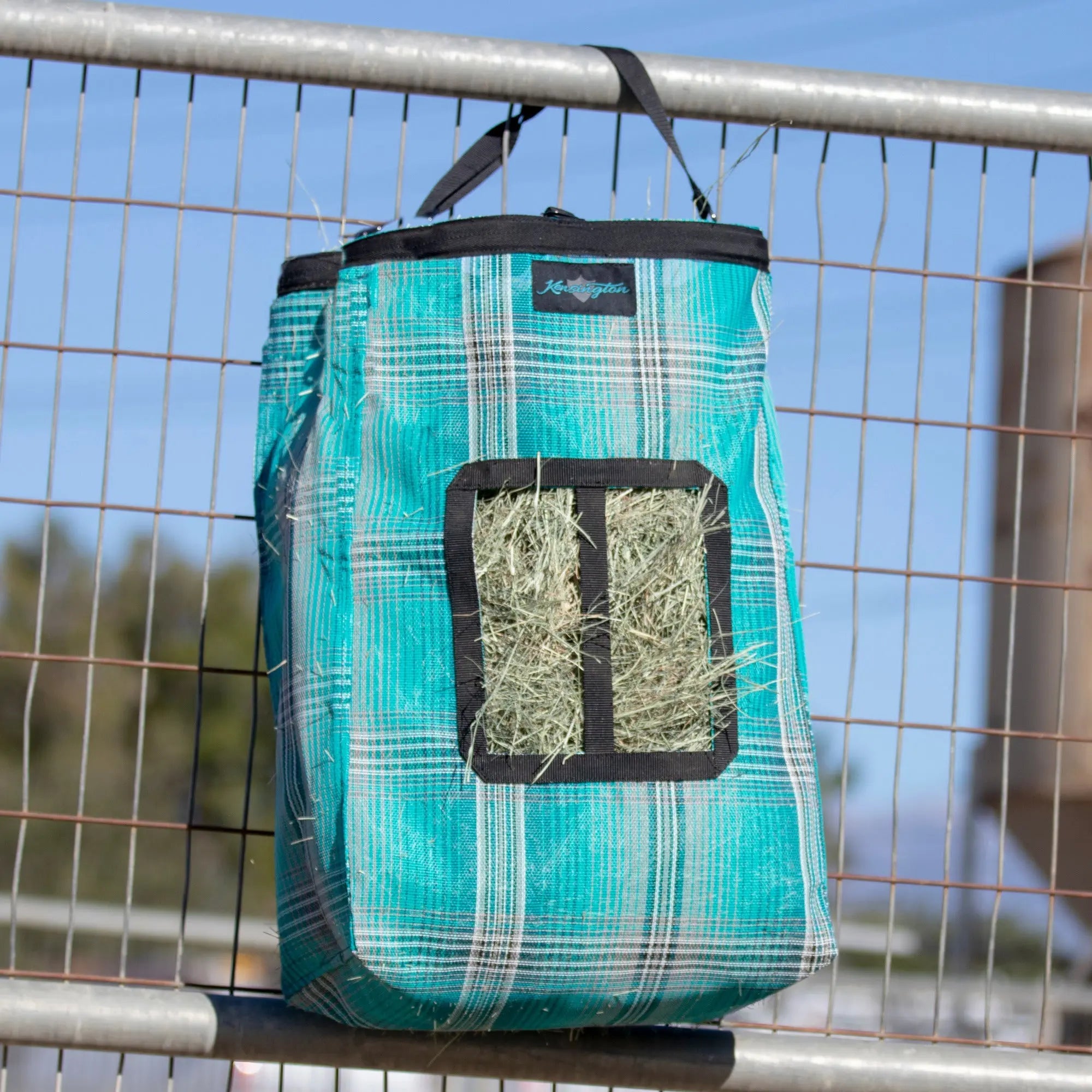 2 Flake Hay Bag with Rim
