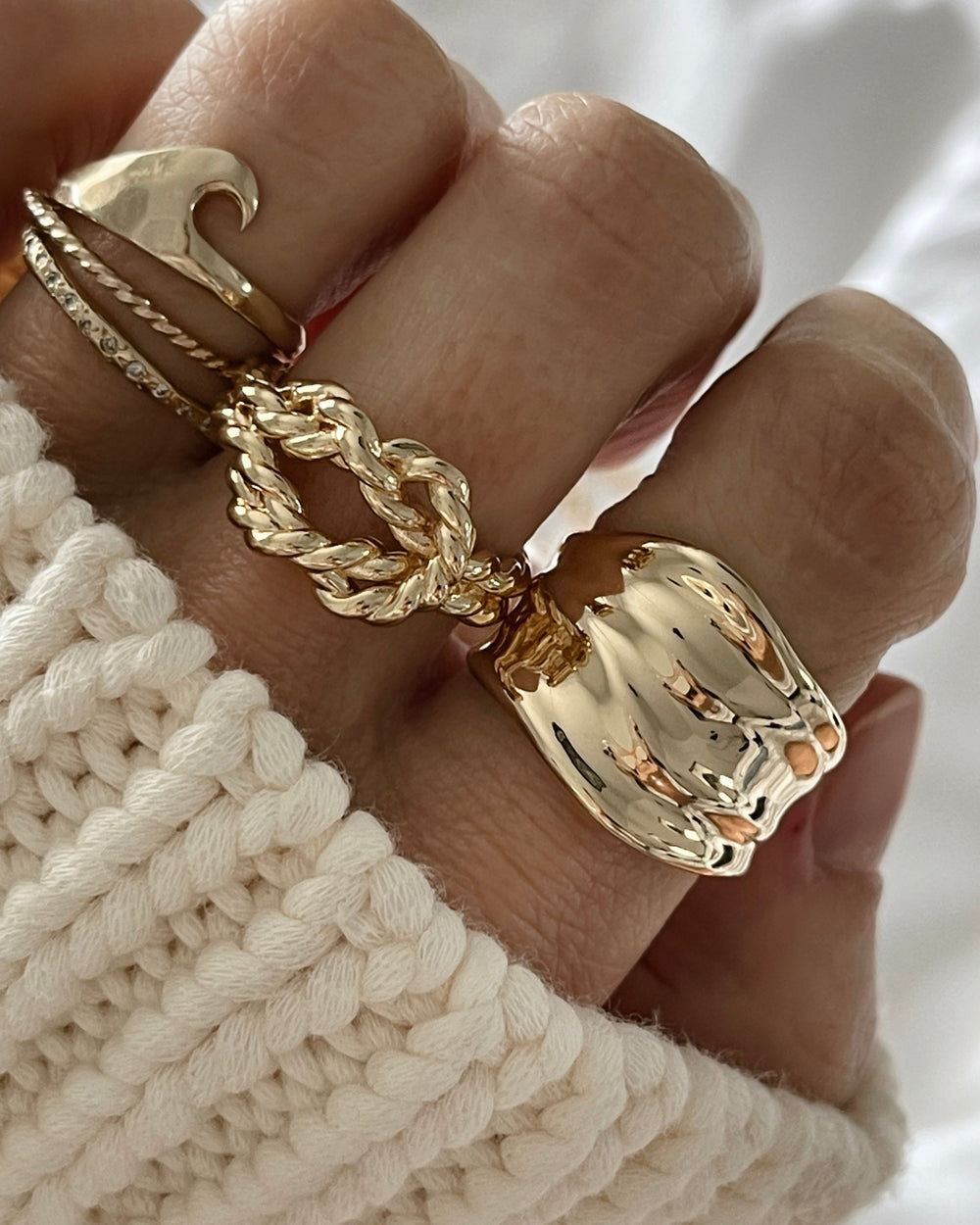 Liquid Ring - Equine Exchange Tack Shop