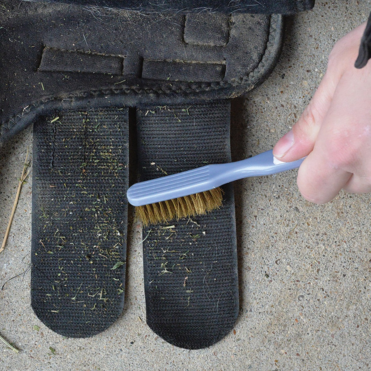 Cashel Velcro Brush - Equine Exchange Tack Shop